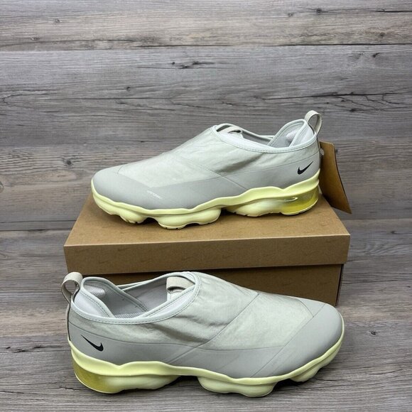 nike vapor max moc